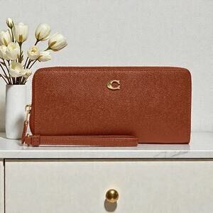 Coach Continental Leather Wallet in 1941 Saddle C7184